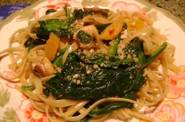 Baby Spinach With Fettuccini, Apricots & Walnuts