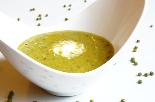 Luxurious Spinach and Mung Bean Soup