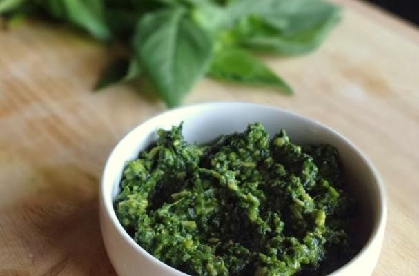 Skinny Kale Basil Pesto