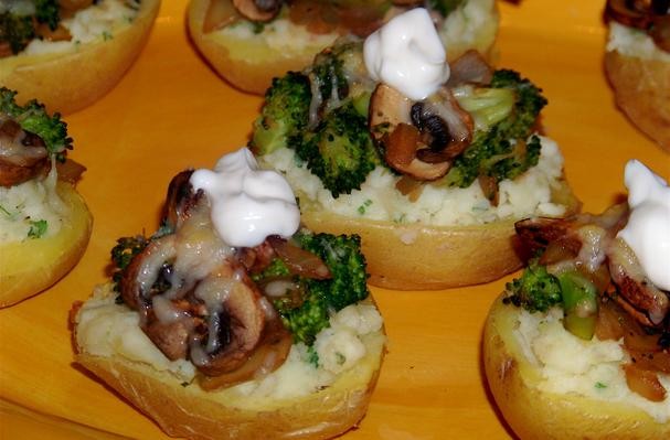 Knock Your Socks Off Stuffed Potatoes With Broccoli and Mushrooms
