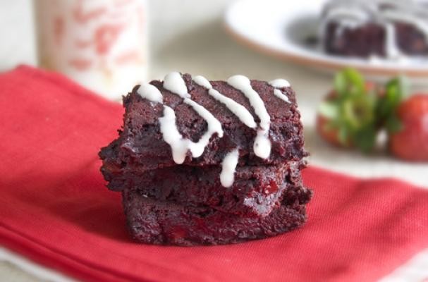 Healthy Vegan Red Velvet Brownies