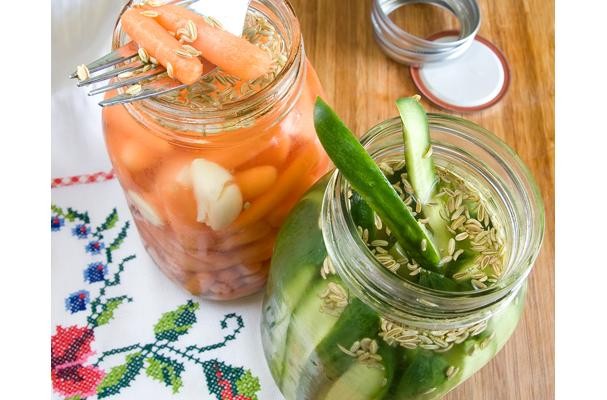 Refrigerator Carrot and Cucumber Pickles