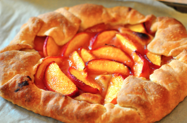 Peach Crostata